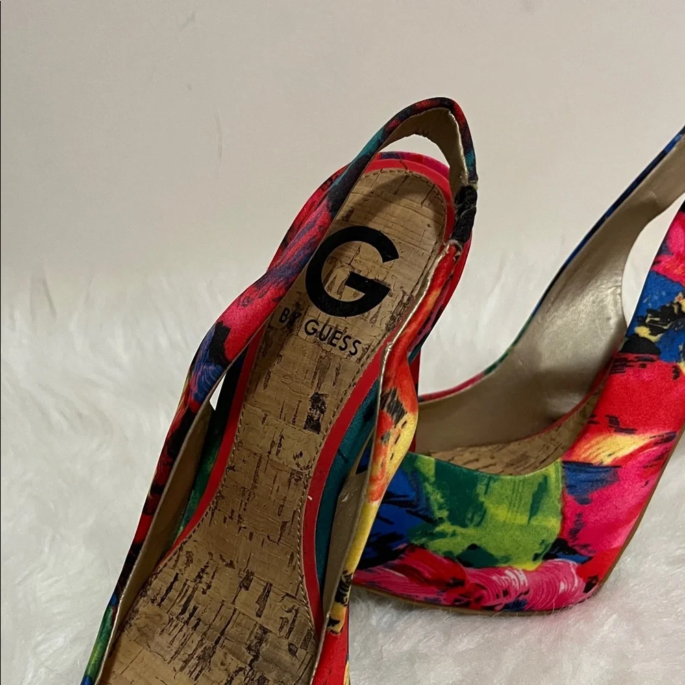 GUESS Colorful Abstract Print Peep Toe Slingback Heels